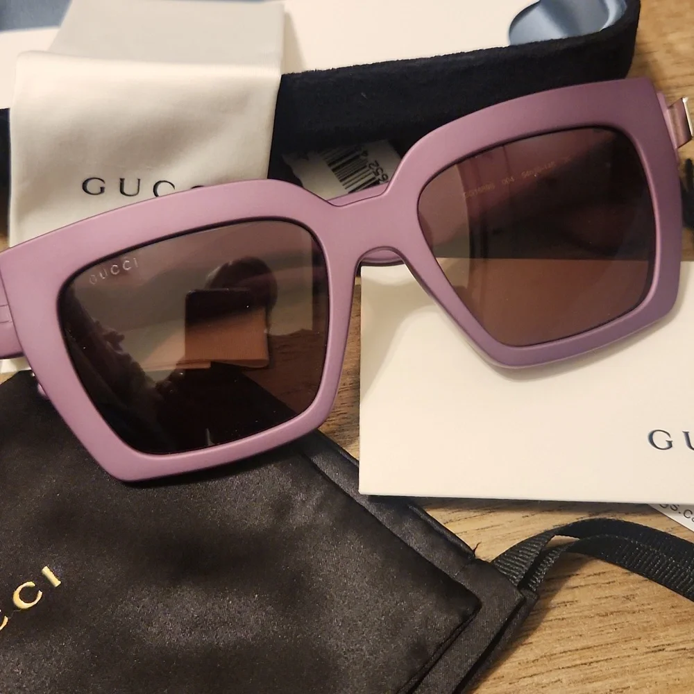 Gucci Purple Sunglasses - Picture 2 of 7